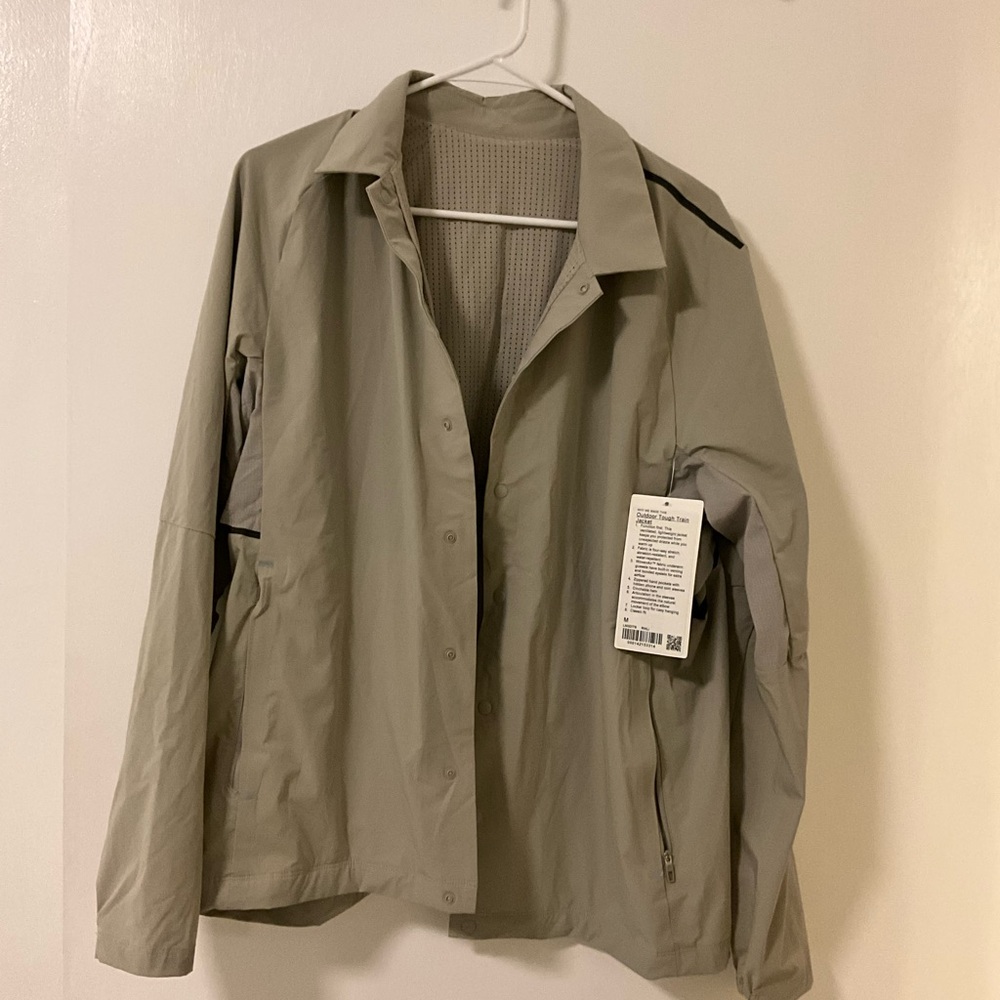 Lululemon outdoor tough train jacket NWT. Size M. Raw linen